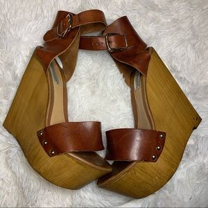 70s Style Steve Madden Wooden Wedge Heel Sandals